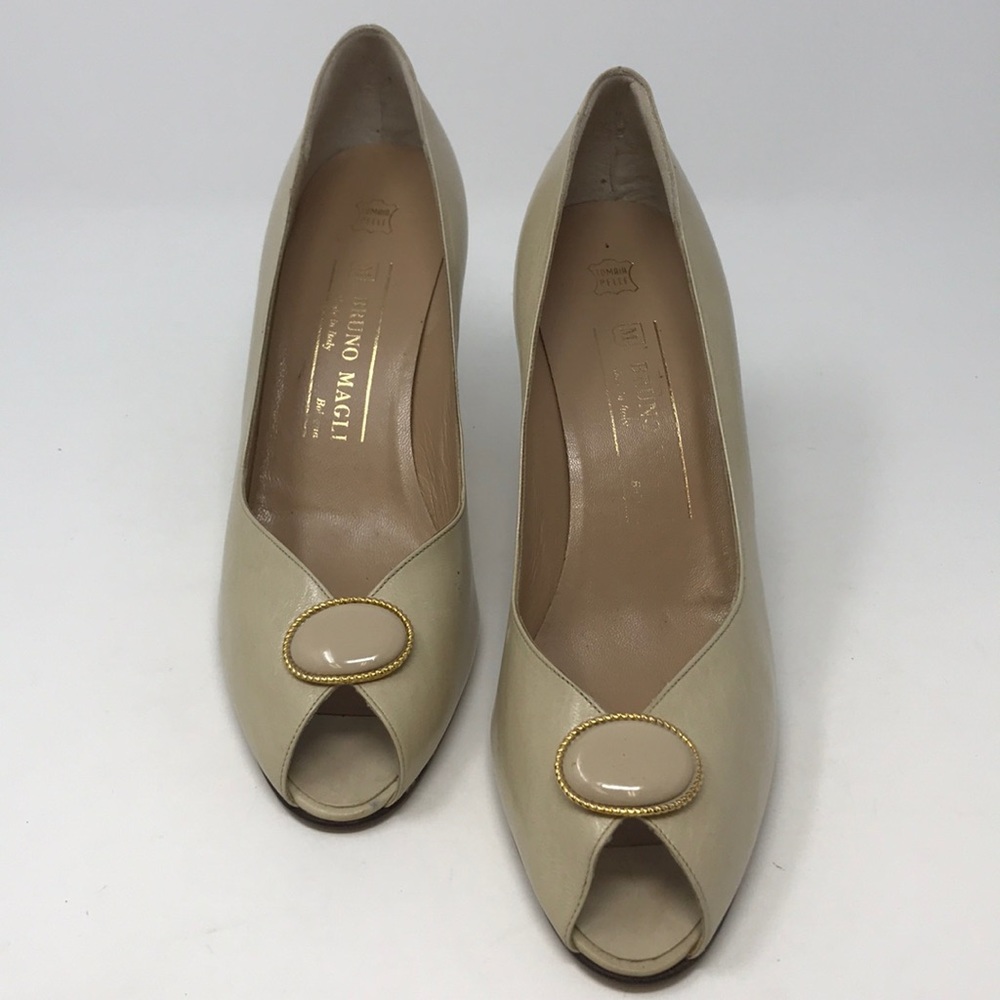 Vintage Bruno Magli Heels Size 9.5.